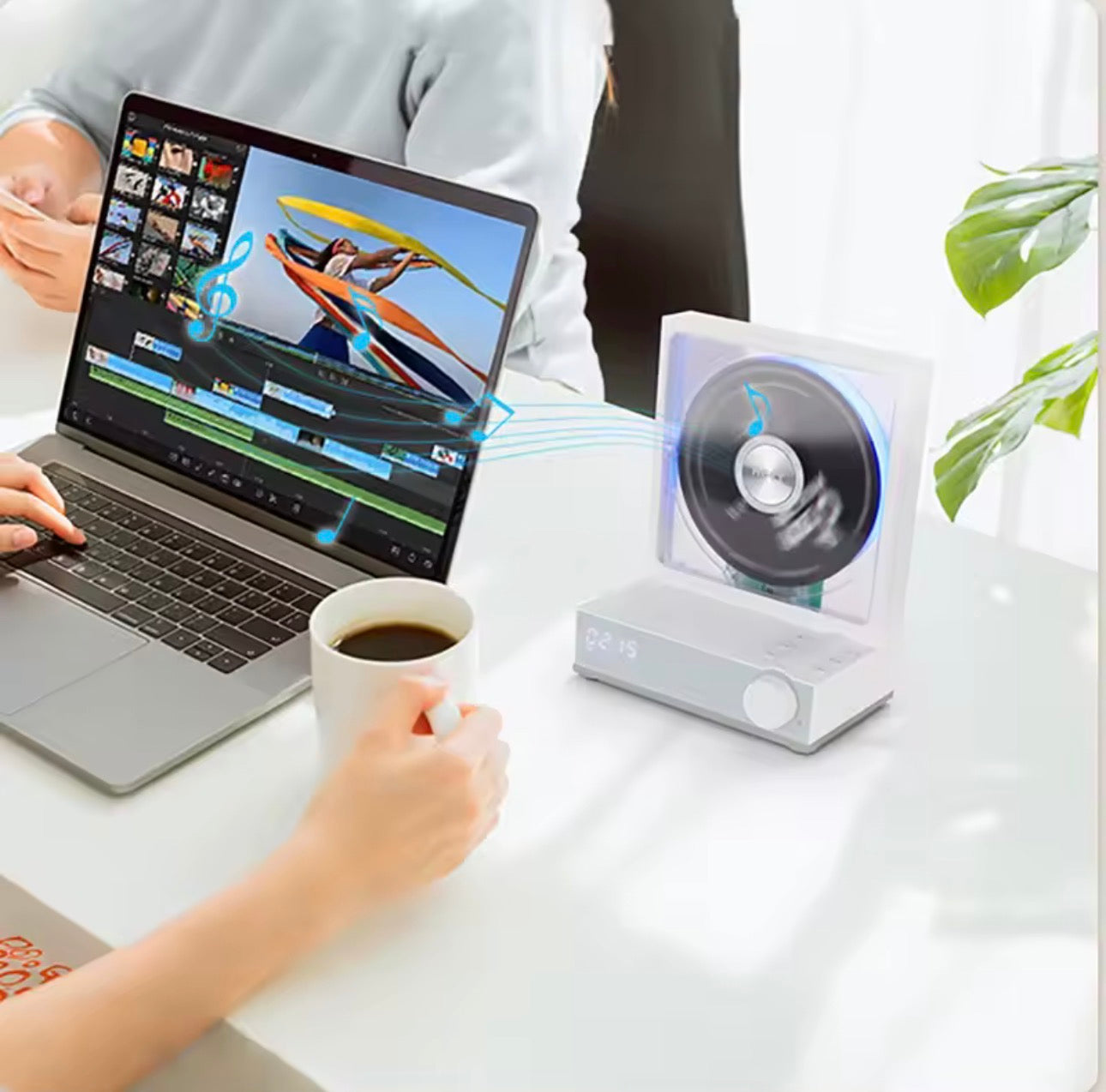 OneDisc HOTT Retro Bluetooth CD Player